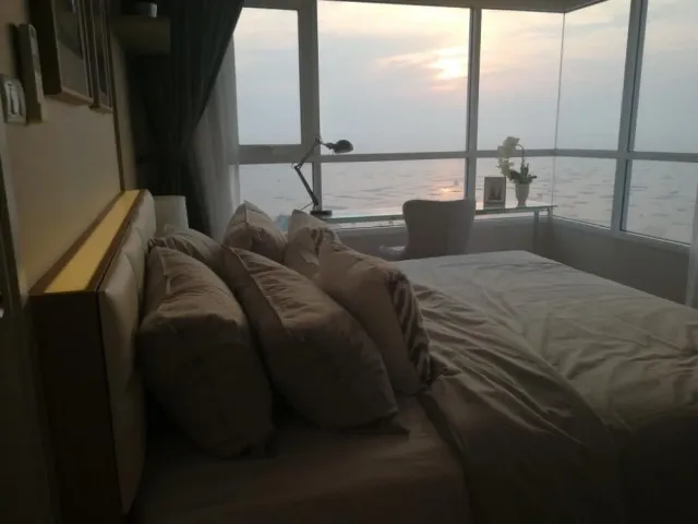 คอนโดให้เช่า 2 ห้องนอน ในโครงการ เดอะ ซี ศรีราชา