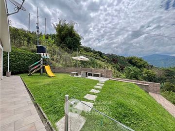 place photo 32