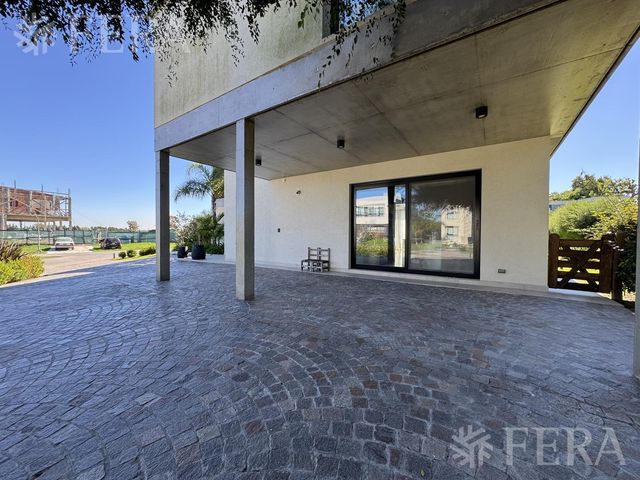 place photo 49
