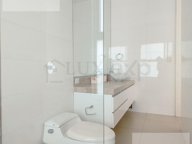 place photo 57