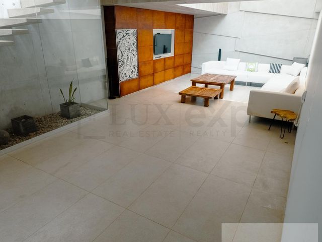 place photo 96