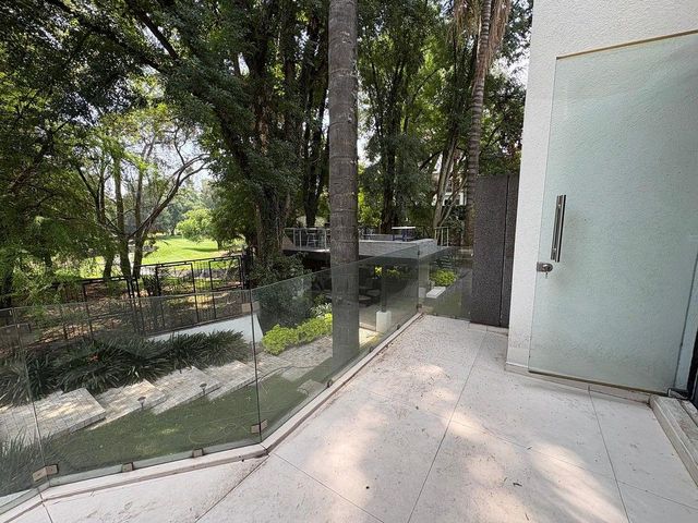 place photo 46