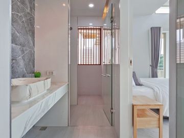 place photo 60