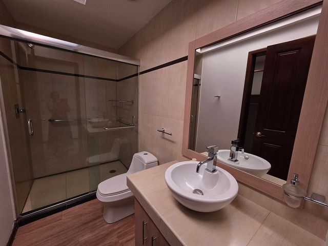 place photo 30
