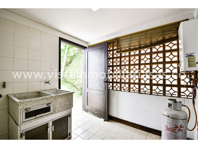 place photo 53