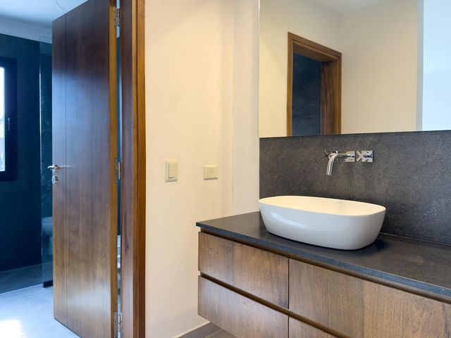 place photo 61