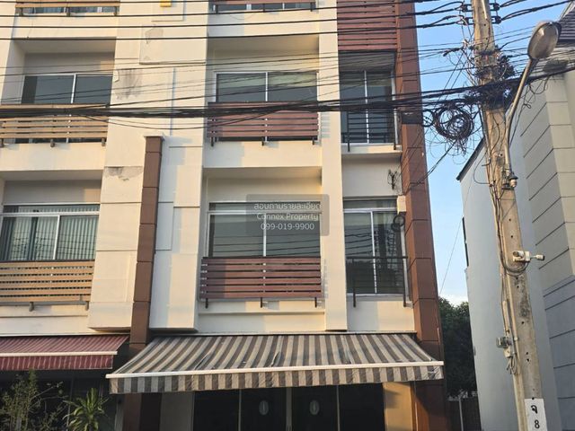 ขายทาวน์เฮ้าส์/ทาวน์โฮม บ้านกลางเมือง เออร์บาเนี่ยน ลาดพร้าว 71 MRT-โชคชัย 4 (สายสีเหลือง) CX-152003