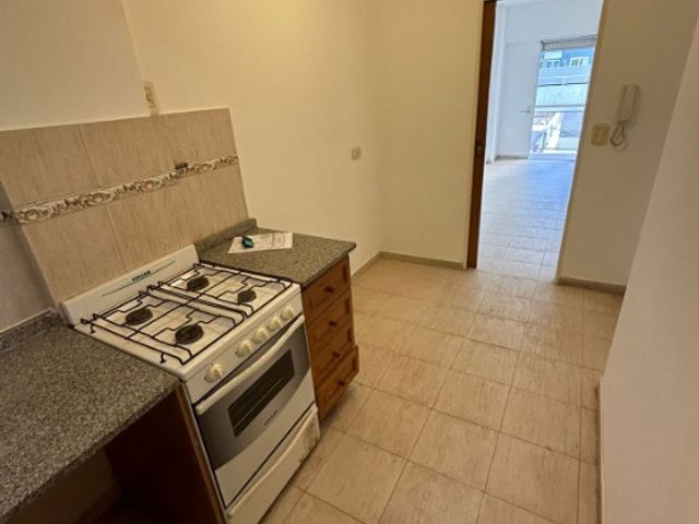 Departamento en alquiler en Lanus Oeste