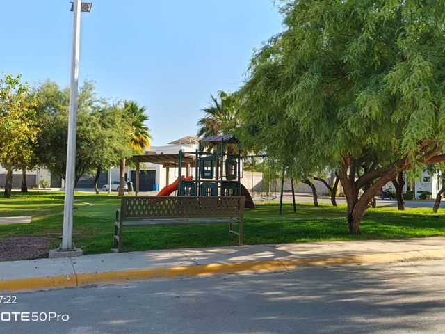 place photo 66