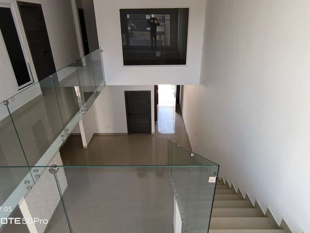 place photo 52