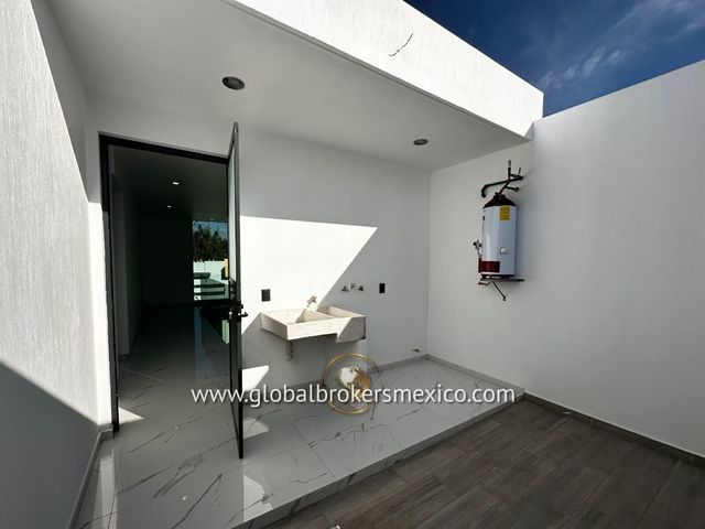 place photo 48