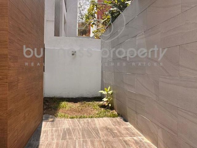 place photo 38