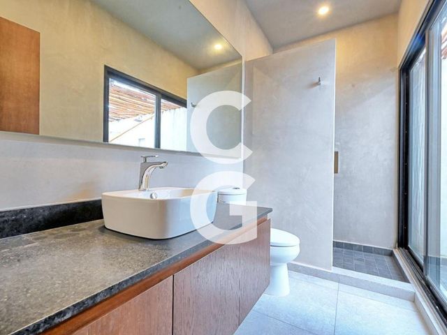 place photo 25