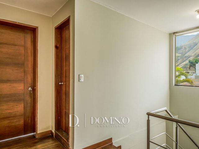place photo 52