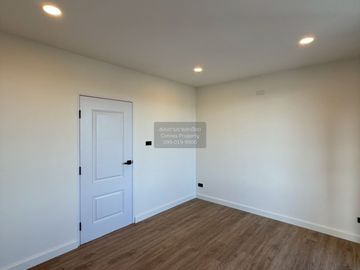 place photo 75