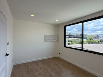 place photo 64