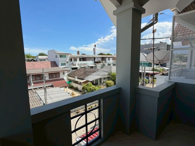place photo 82