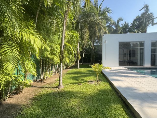 place photo 36