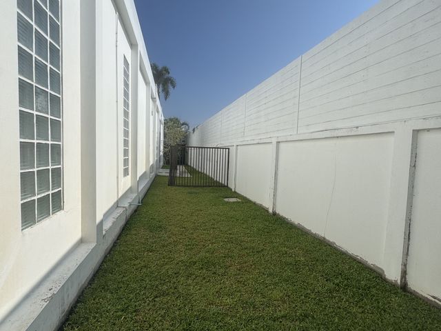 place photo 38