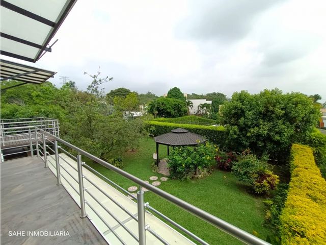 place photo 48