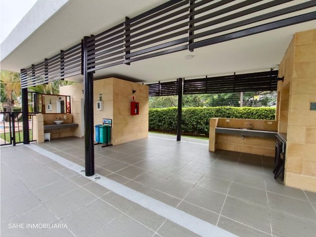 place photo 54