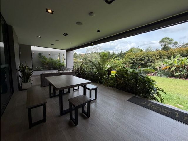 place photo 60