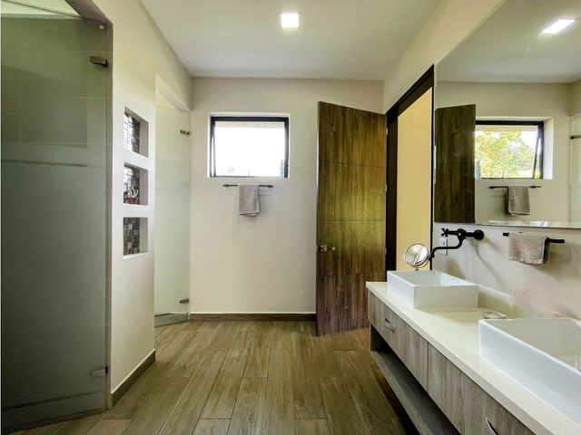 place photo 46