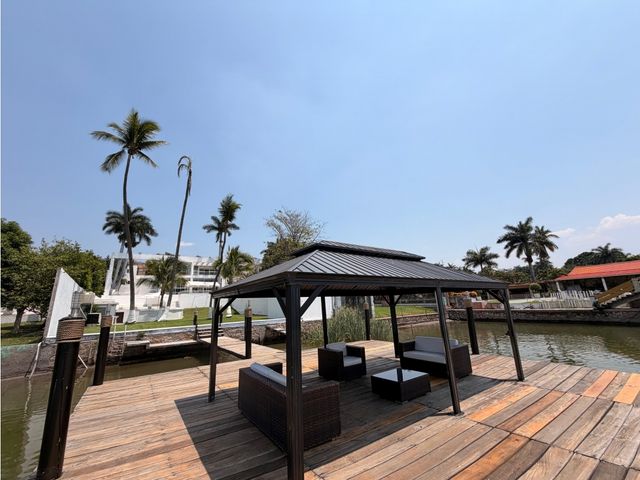 place photo 32