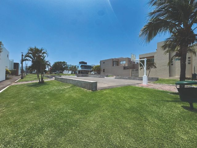 place photo 15
