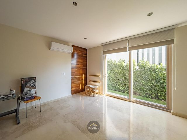 place photo 71