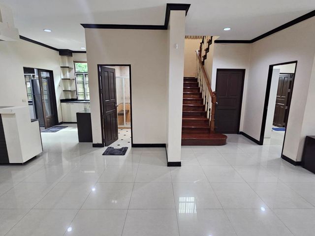 place photo 51