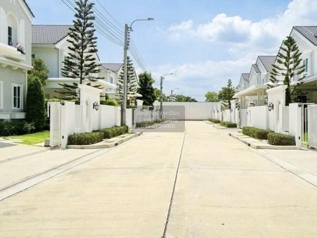 place photo 34