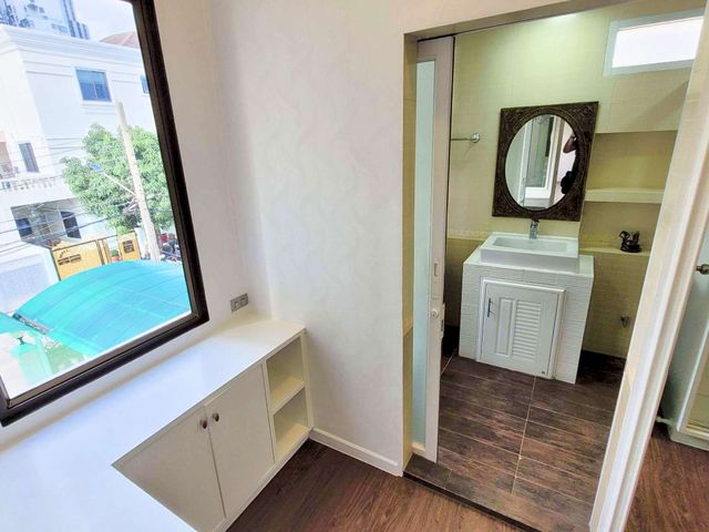 place photo 62