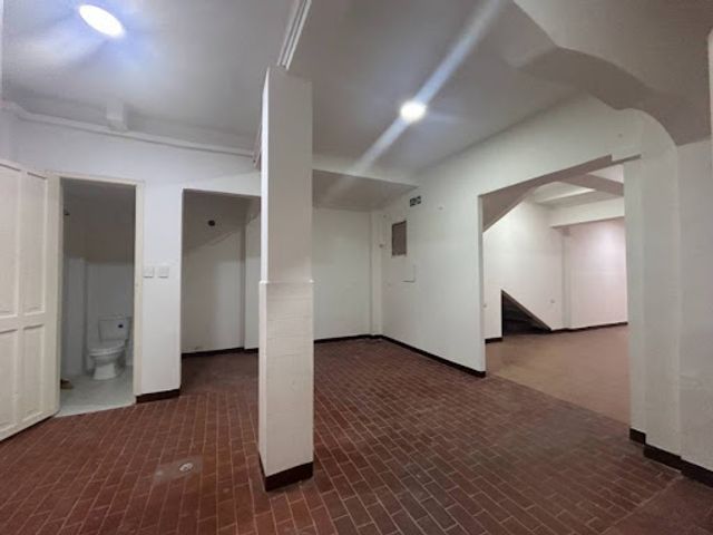 place photo 18