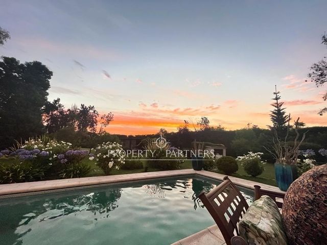 place photo 18