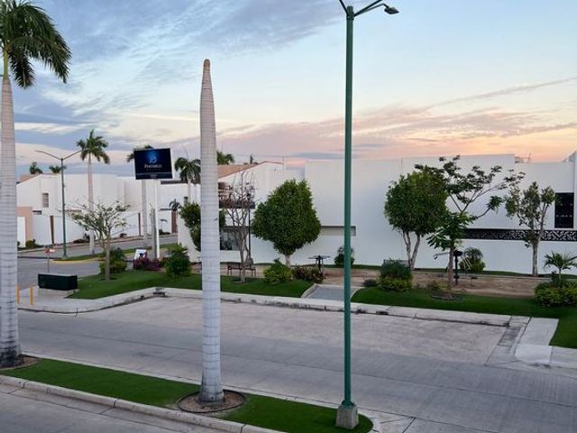 place photo 19