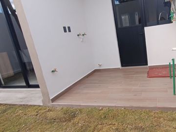 place photo 18