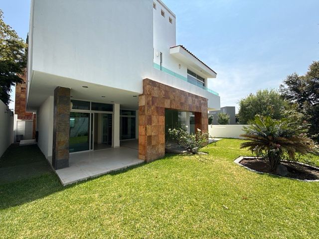 place photo 56