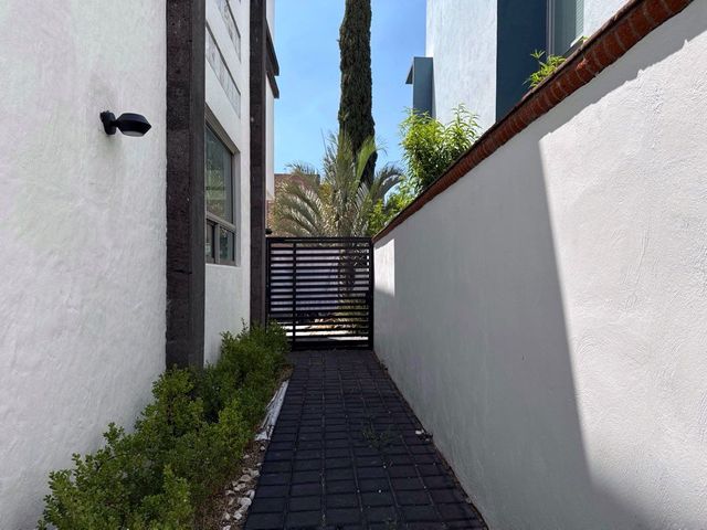 place photo 37