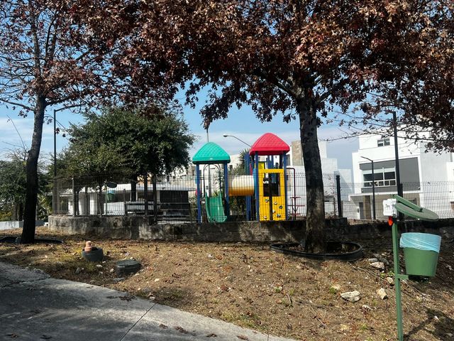 place photo 48