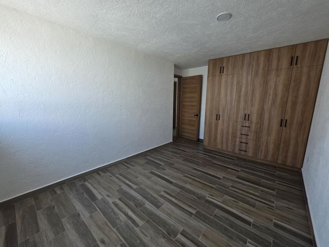 place photo 52