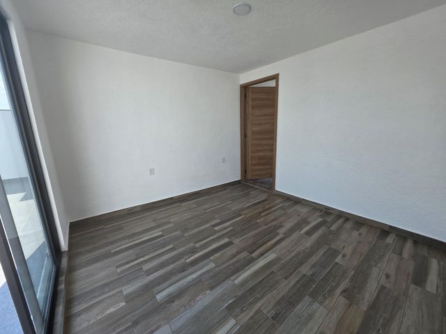 place photo 58