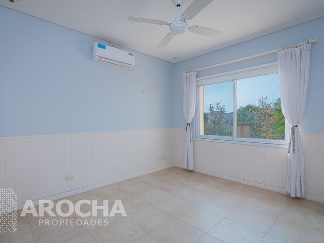 place photo 54