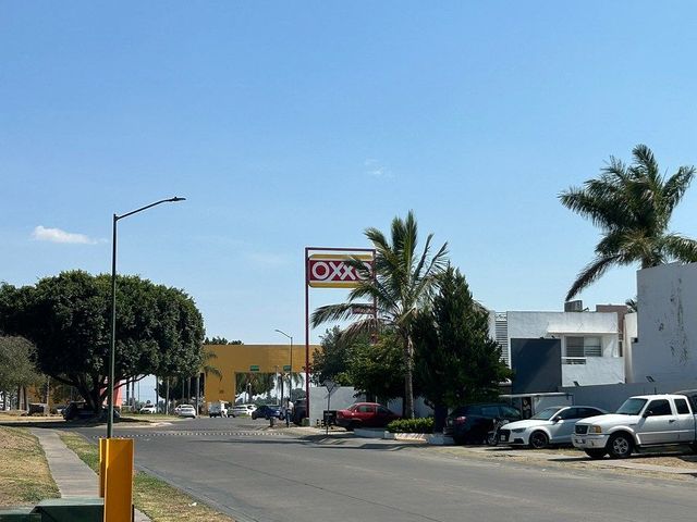 place photo 25