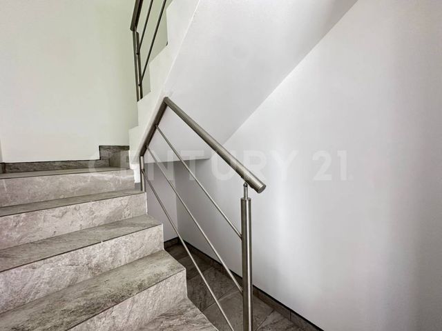 place photo 43