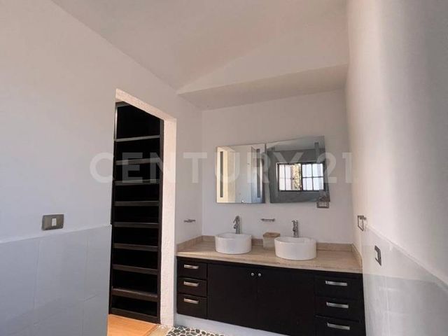 place photo 54
