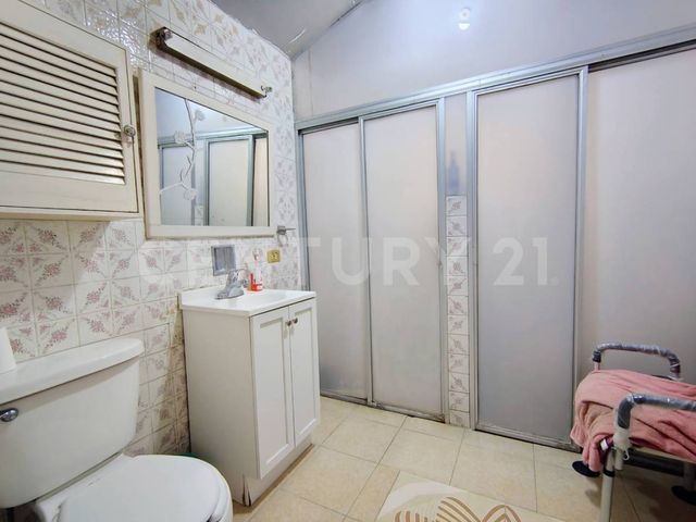 place photo 70