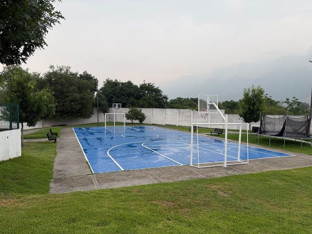 place photo 18