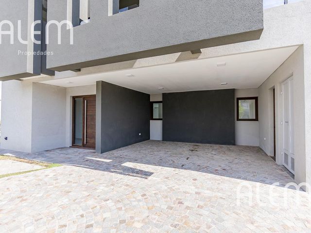 place photo 48