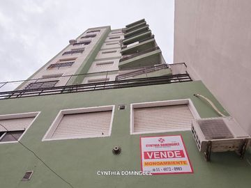 MONOAMBIENTE CON COCHERA